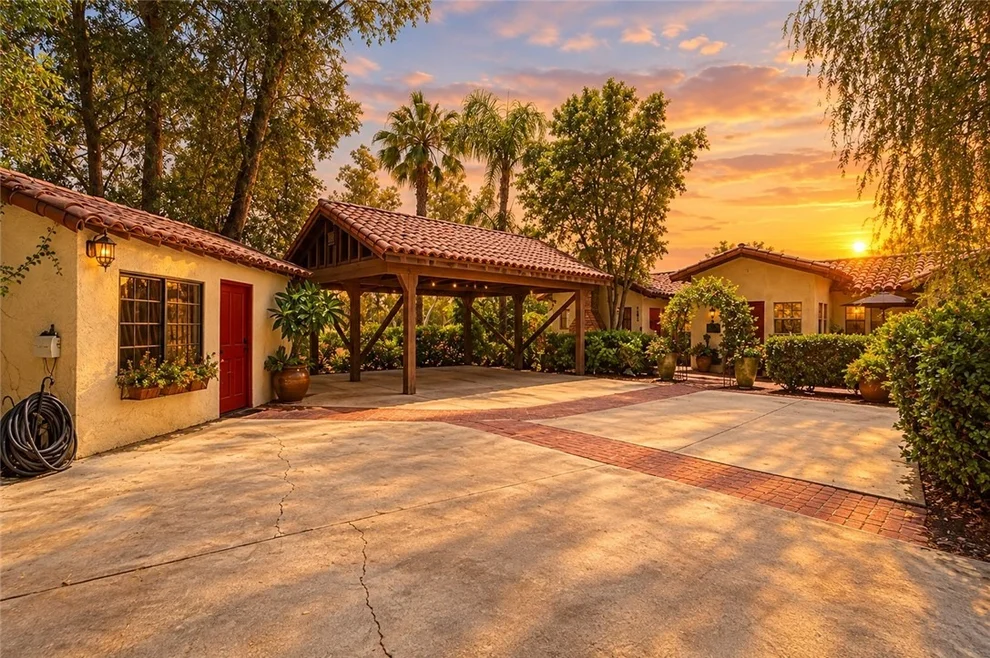 Unit for sale at 29431 Pierce Avenue, Lake Elsinore, CA 92530