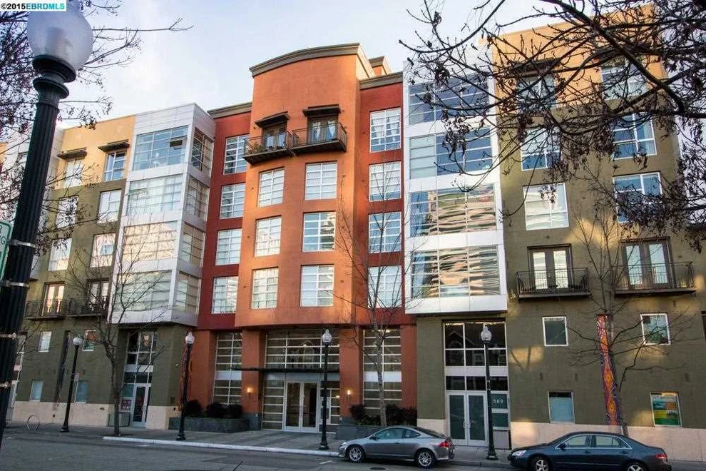 Unit for sale at 585 9th Street, Oakland, CA 94607