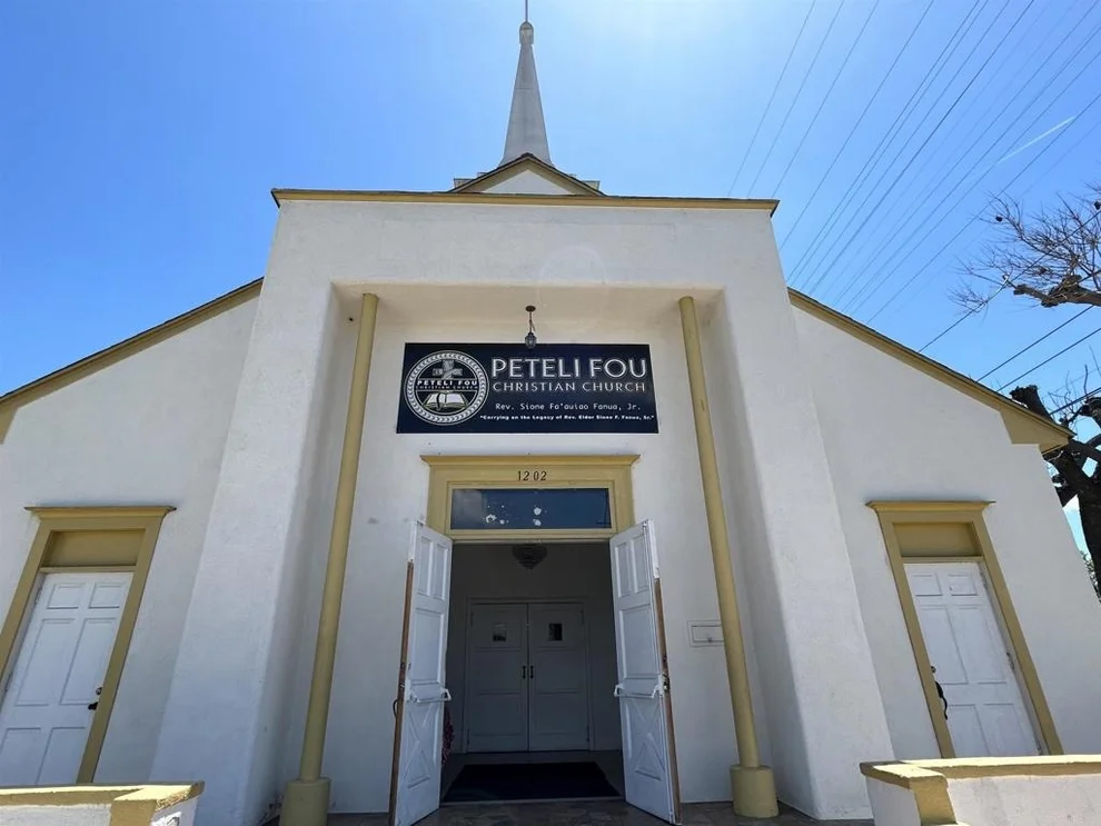 Unit for sale at 1202 E Plymouth Street, Long Beach, CA 90805