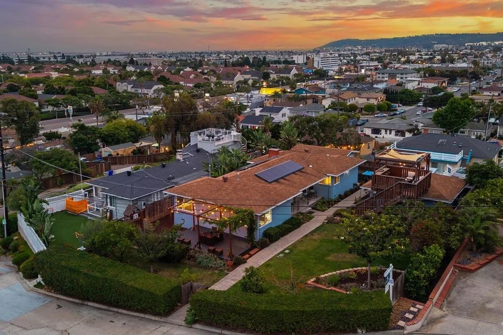 Unit for sale at 3115 Russell St, San Diego, CA 92106
