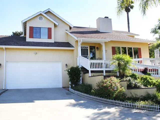 Unit for sale at 1580 Tutela Heights, Escondido, CA 92026