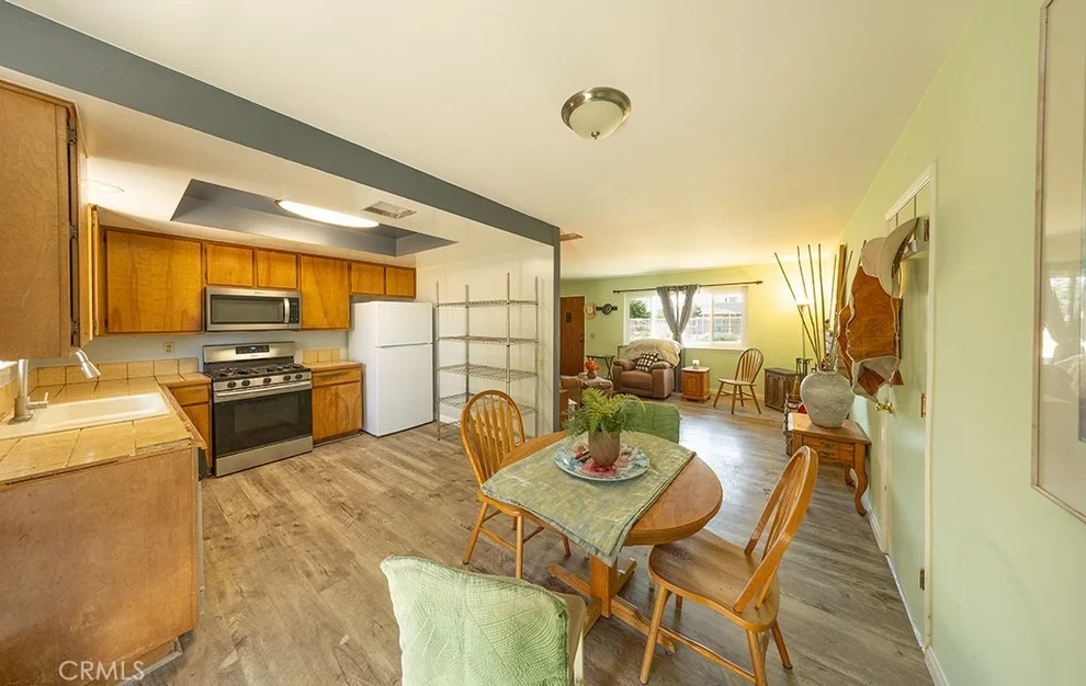 Unit for sale at 10304 E Avenue S 12, Littlerock, CA 93543