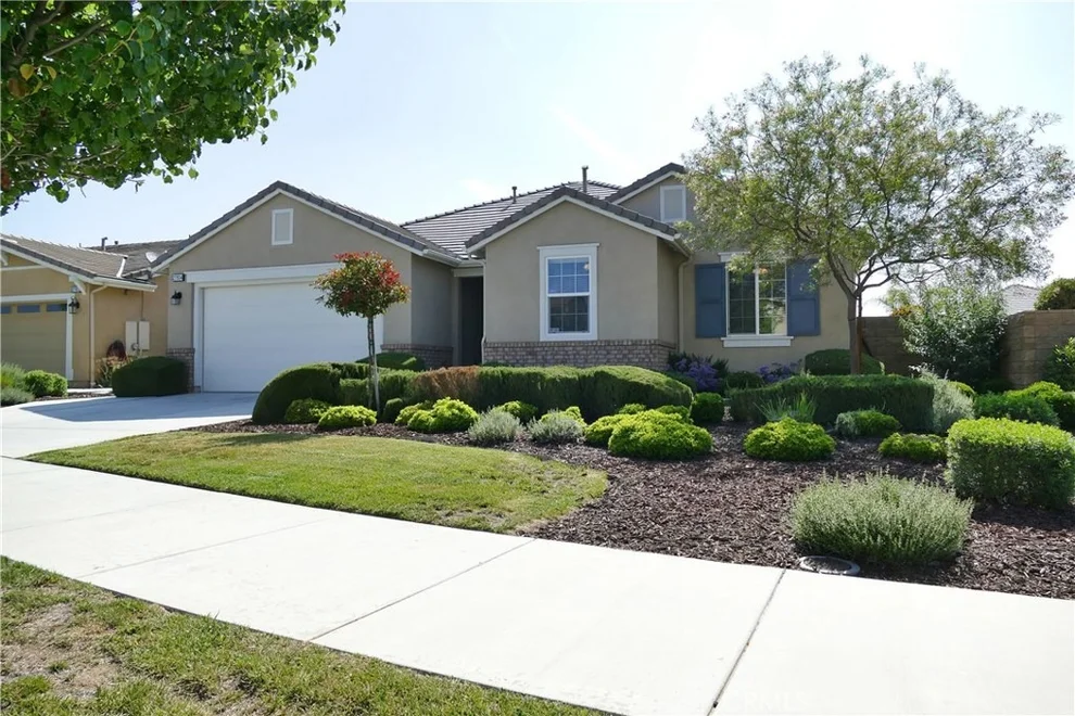 Unit for sale at 27934 Pleasant Bay Circle, Menifee, CA 92585