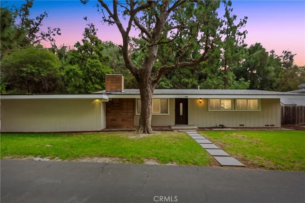 Unit for sale at 4548 La Granada Way, La Canada Flintridge, CA 91011