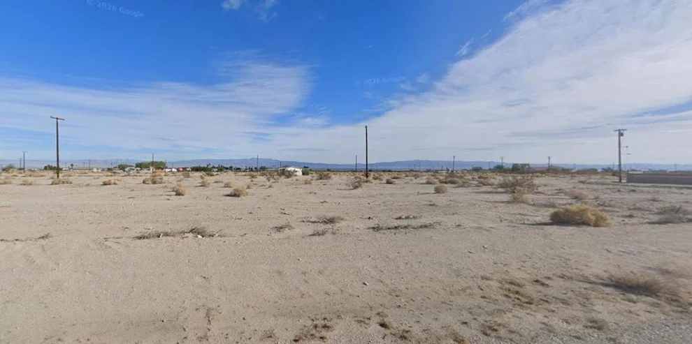 Unit for sale at 1046 Seaview Avenue, Thermal, CA 92274