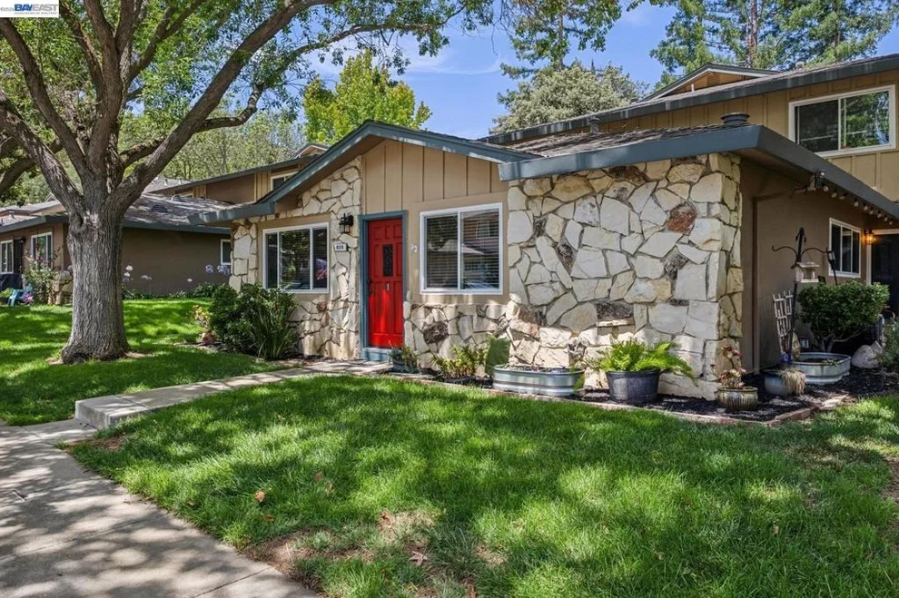 Unit for sale at 8110 Arroyo Dr, Pleasanton, CA 94588