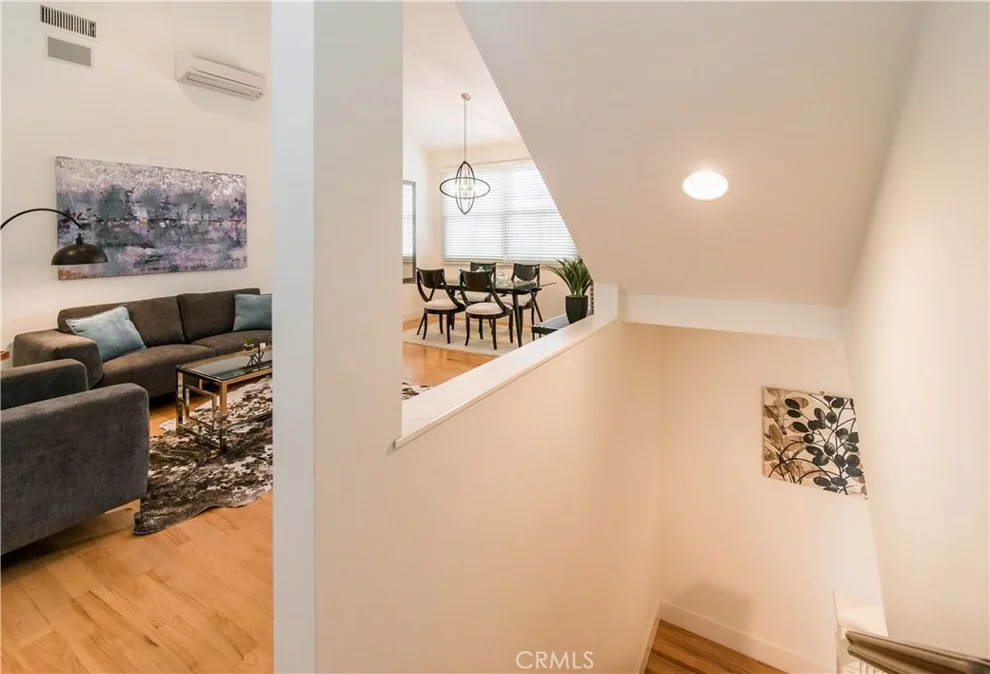 Unit for sale at 712 1/2 Orchid Avenue, Corona Del Mar, CA 92625