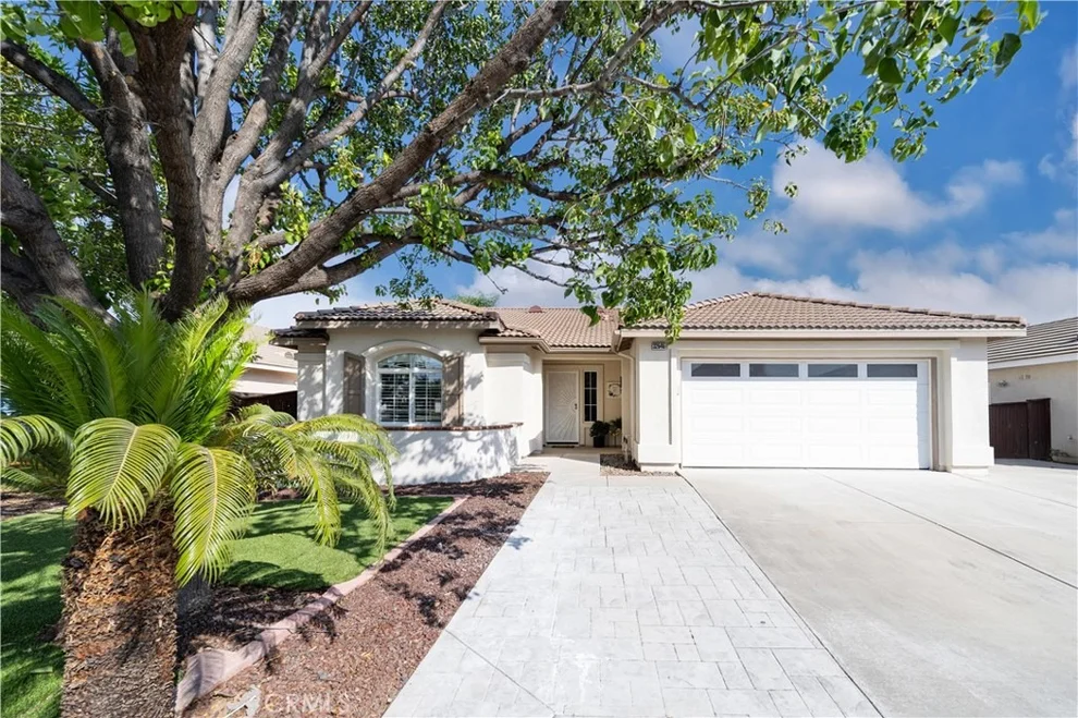 Unit for sale at 32646 Iris Lane, Wildomar, CA 92595