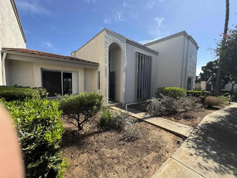 Unit for sale at 4066 Mount Acadia, San Diego, CA 92111