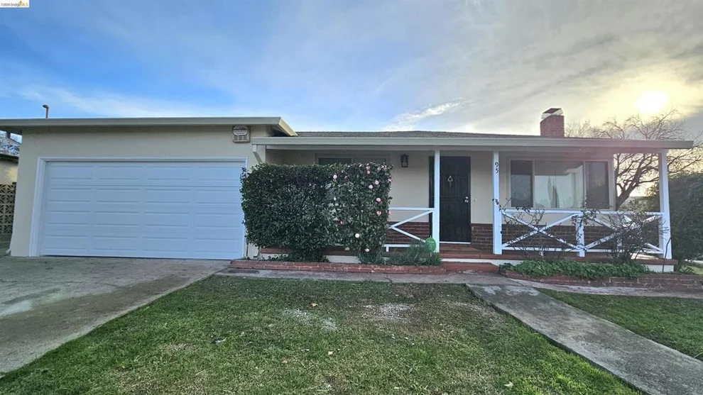 Unit for sale at 95 W Leland Rd, Pittsburg, CA 94565