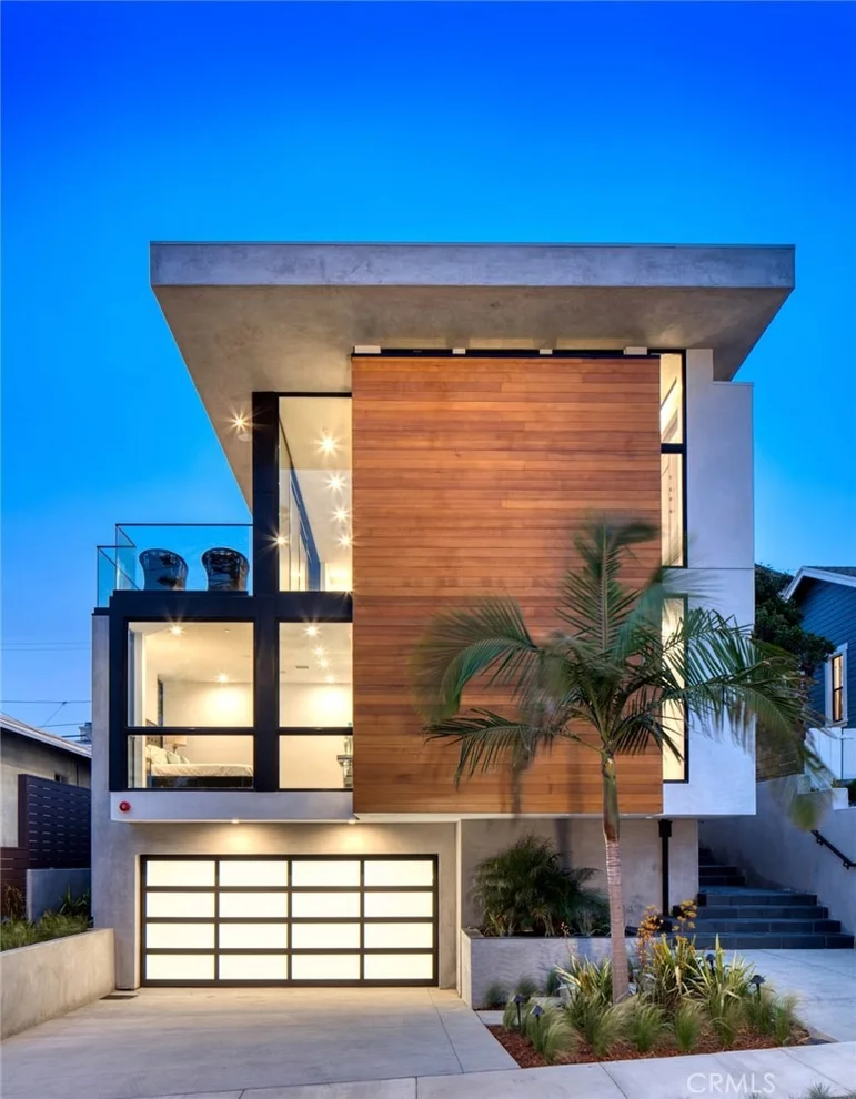 Unit for sale at 945 7th Street, Hermosa Beach, CA 90254