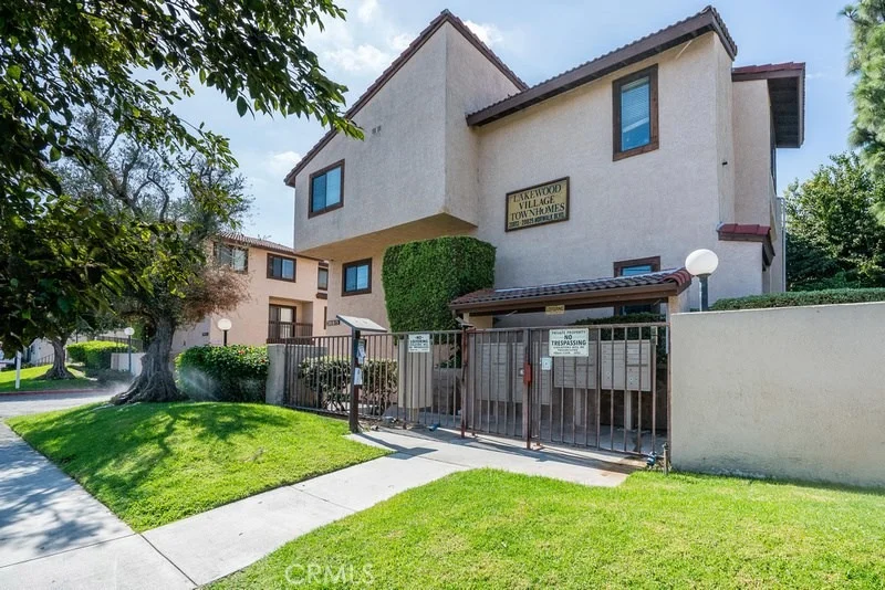 Unit for sale at 20829 Norwalk Boulevard, Lakewood, CA 90715
