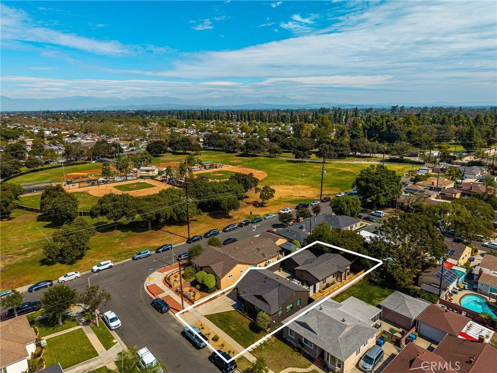 Unit for sale at 3936 Canehill, Long Beach, CA 90808