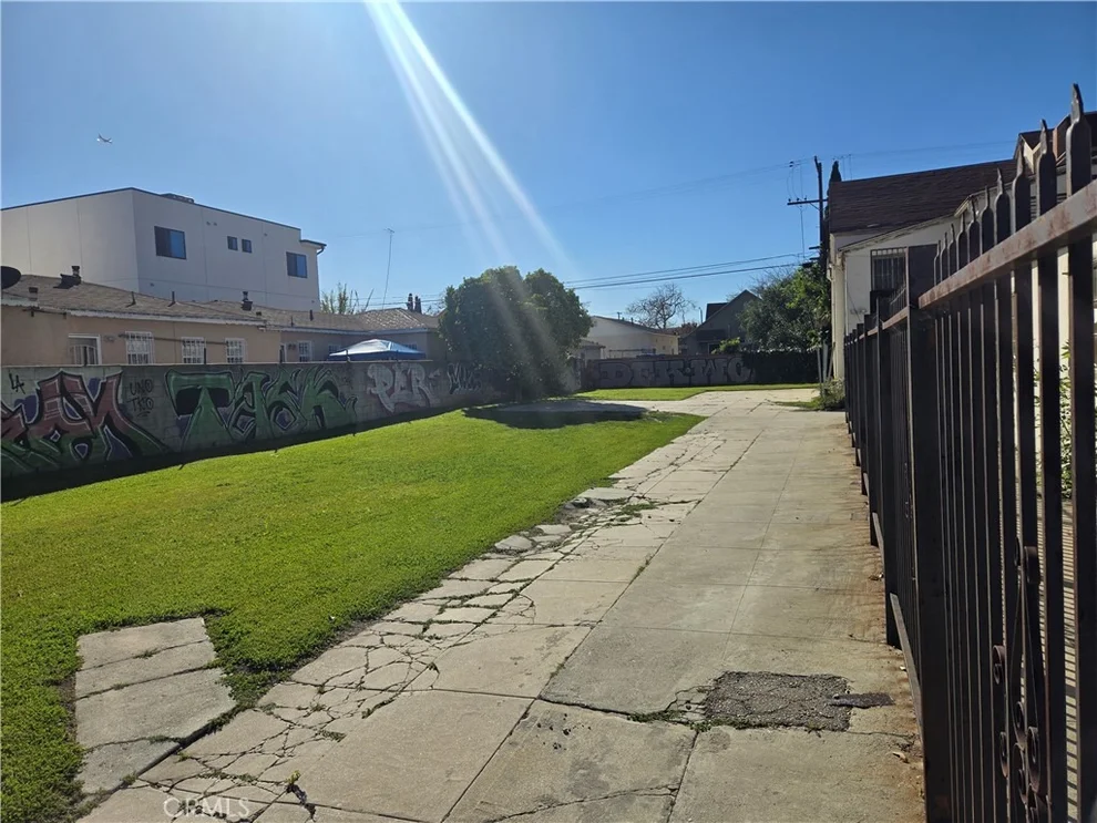 Unit for sale at 7411 S Normandie, Los Angeles, CA 90044