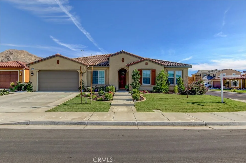 Unit for sale at 27974 Garda Court, Menifee, CA 92585