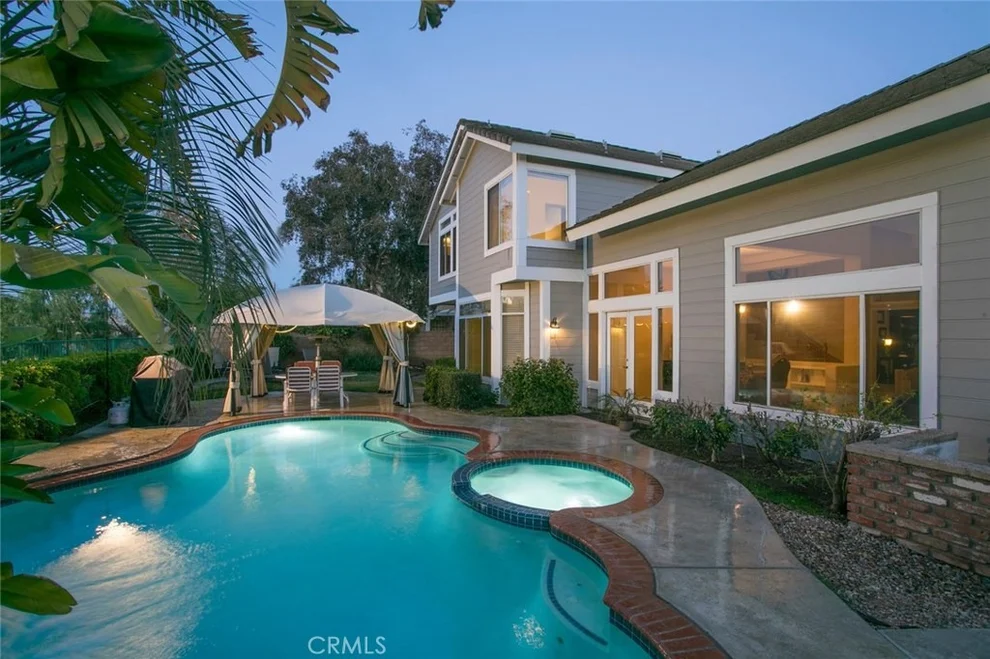 Unit for sale at 28941 Via Hacienda, San Juan Capistrano, CA 92675