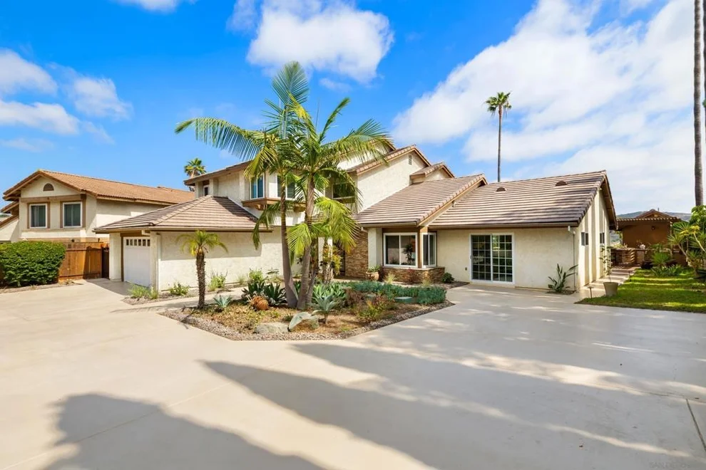 Unit for sale at 12759 Calle De Las Rosas, San Diego, CA 92129