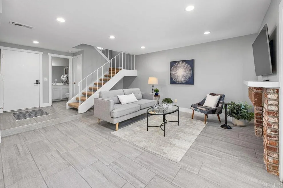 Unit for sale at 1774 Edgefield Lane, Encinitas, CA 92024