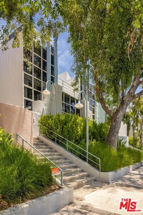 Unit for sale at 2433 28th Street, Santa Monica, CA 90405
