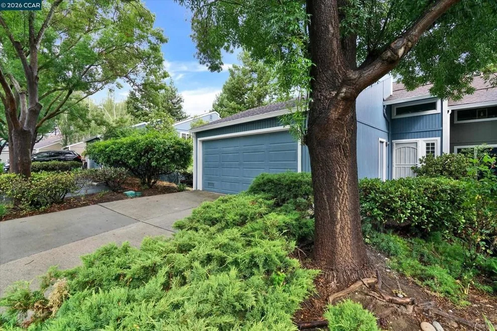 Unit for sale at 280 Scottsdale Rd, Pleasant Hill, CA 94523