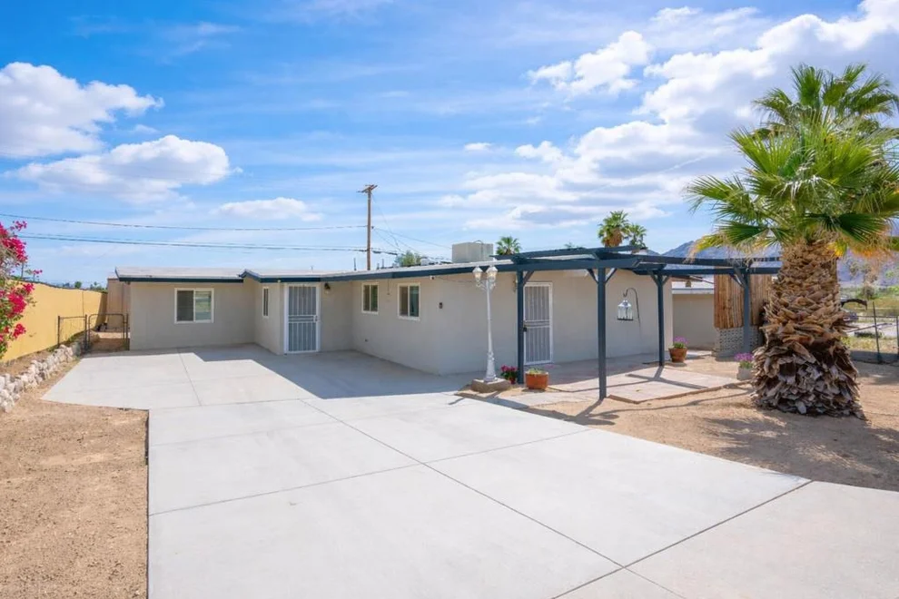 Unit for sale at 6069 Baileya Avenue, 29 Palms, CA 92277