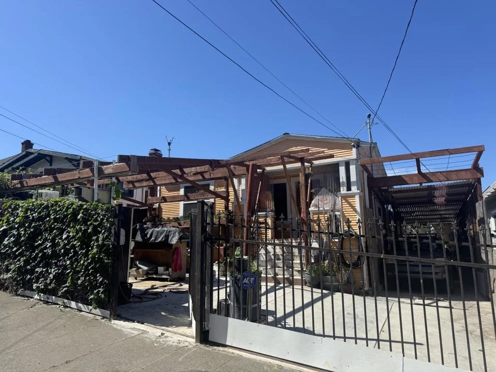 Unit for sale at 1925 E 27th Street, Oakland, CA 94606