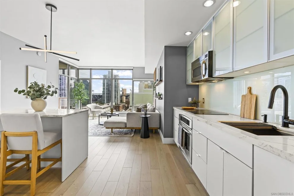 Unit for sale at 575 6th Ave, San Diego, CA 92101