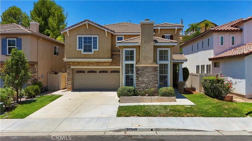 Unit for sale at 28549 Silverking Trail, Saugus, CA 91390