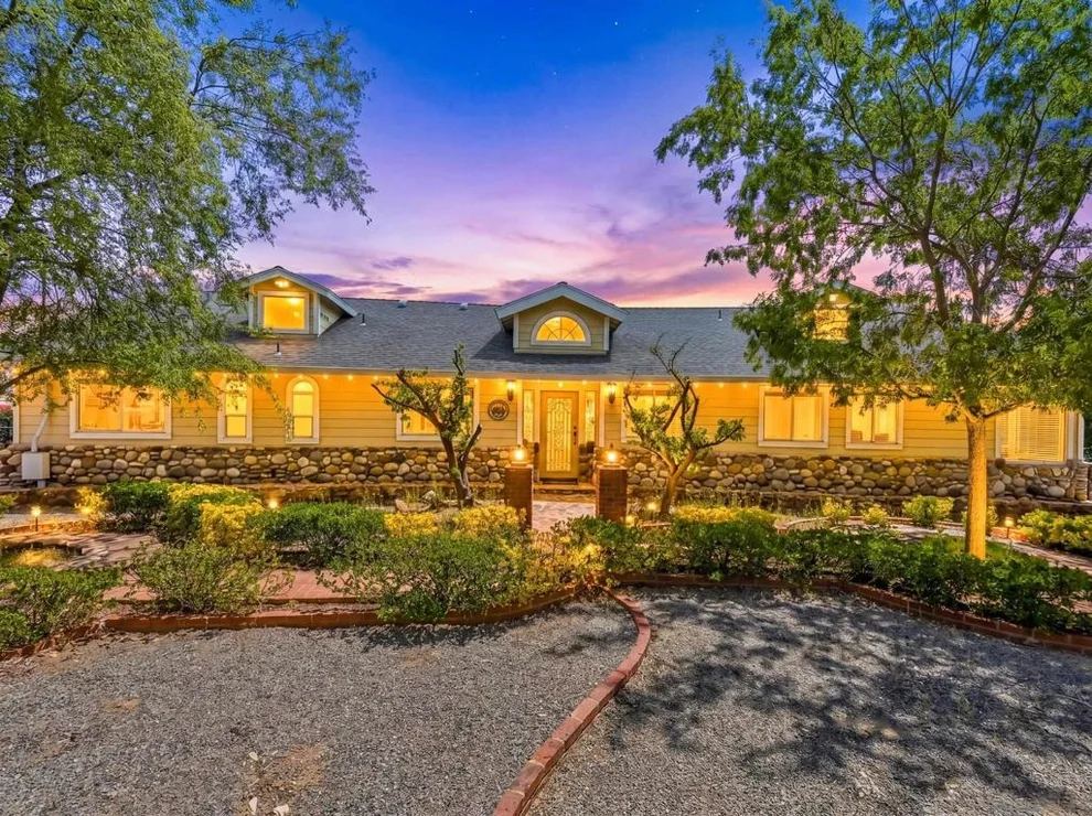 Unit for sale at 1577 Oak Land, Julian, CA 92036