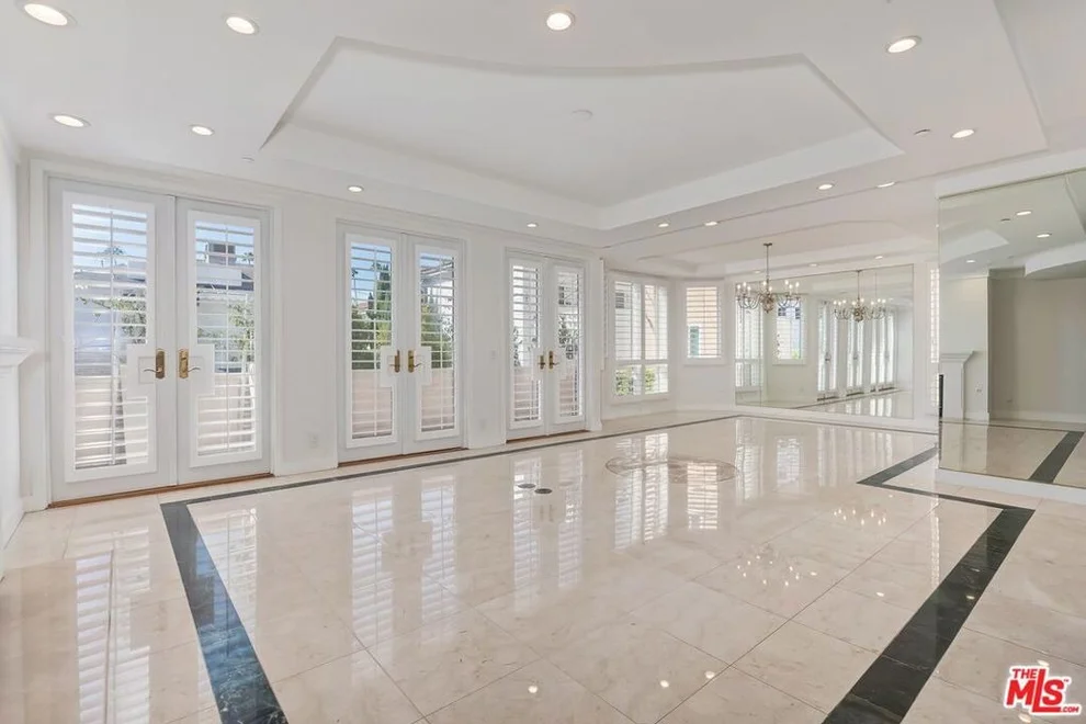Unit for sale at 121 N Almont Drive, Beverly Hills, CA 90211