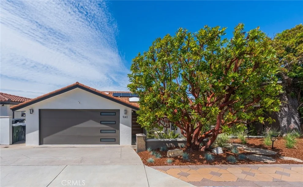 Unit for sale at 941 Calle Miramar, Redondo Beach, CA 90277