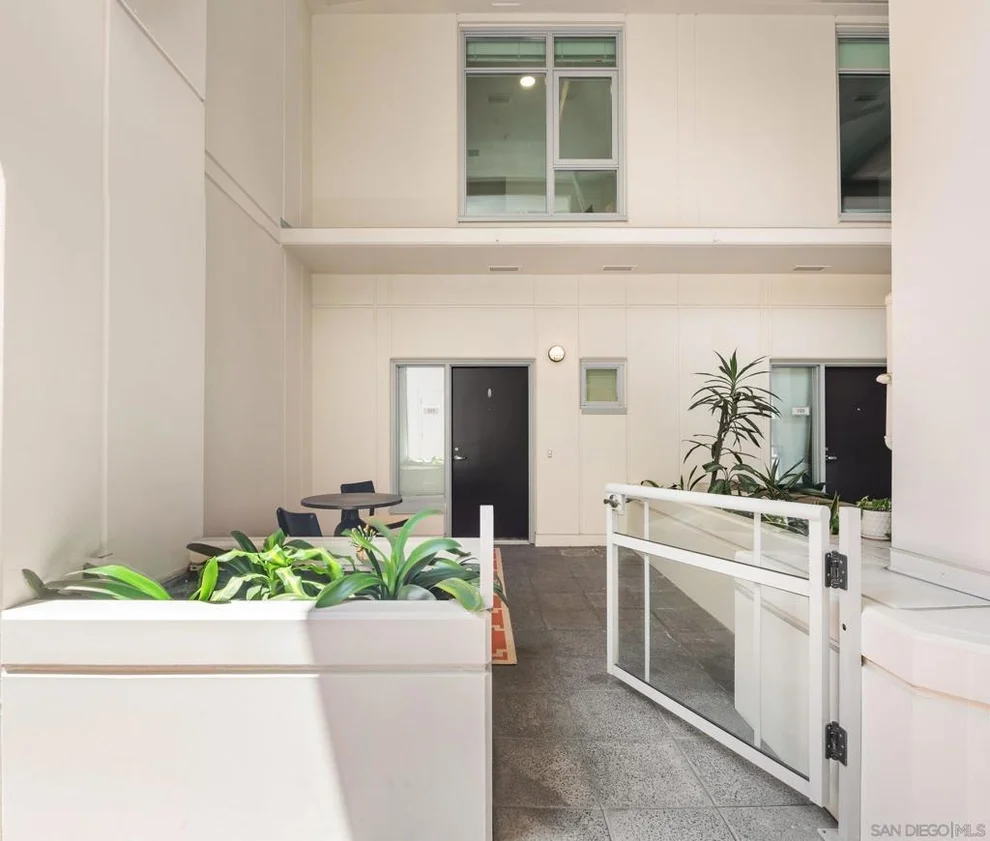 Unit for sale at 825 W Beech, San Diego, CA 92101