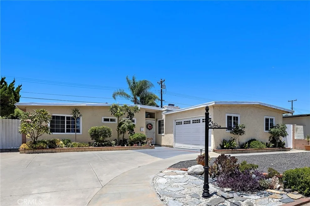 Unit for sale at 8407 Locust, Buena Park, CA 90620