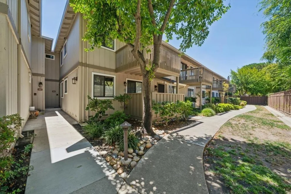 Unit for sale at 18899 Sara Park Circle, Saratoga, CA 95070
