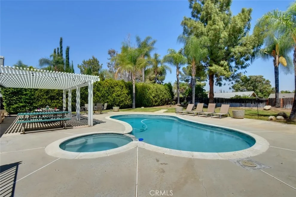 Unit for sale at 559 Le Harve Avenue, Lake Elsinore, CA 92530