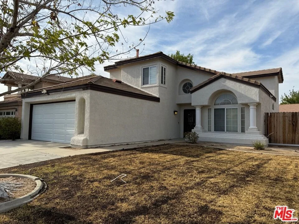 Unit for sale at 5539 W Avenue L6, Lancaster, CA 93536