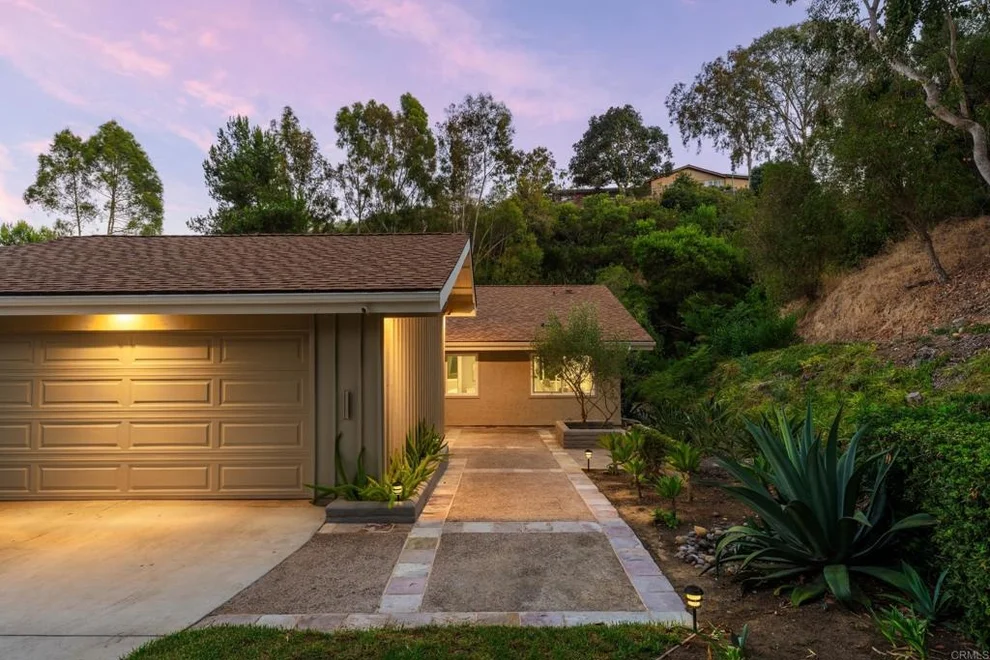 Unit for sale at 2018 Caminito San Nicholas, La Jolla, CA 92037