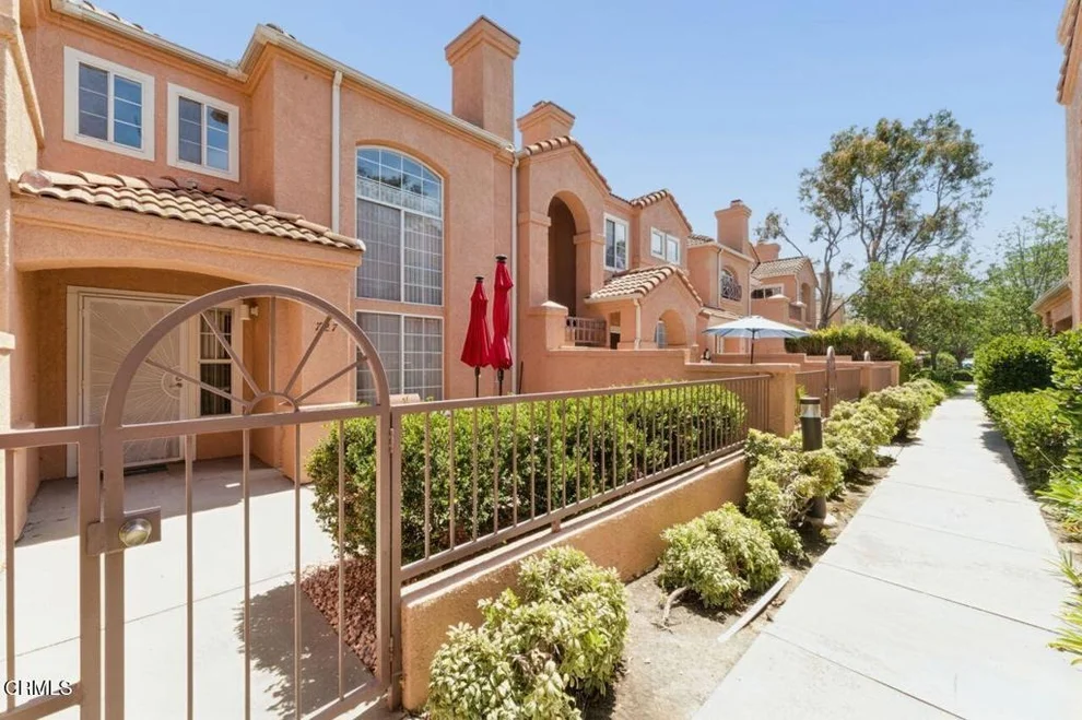 Unit for sale at 727 Kingfisher Way, Oxnard, CA 93030