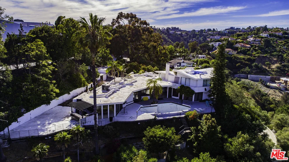 Unit for sale at 960 Stradella Road, Los Angeles, CA 90077