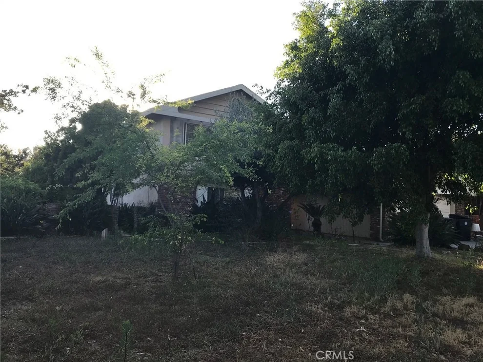 Unit for sale at 13531 Prospect Avenue, North Tustin, CA 92705