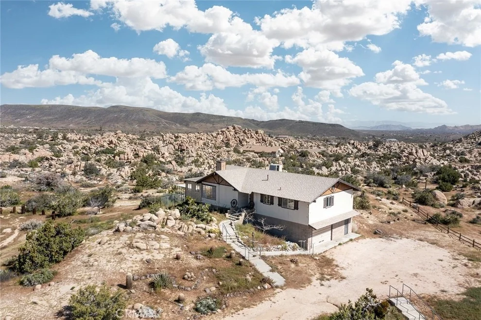 Unit for sale at 5550 Carlsbad Avenue, Yucca Valley, CA 92284