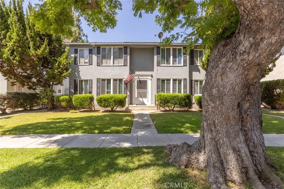 Unit for sale at 4411 Linden Avenue, Long Beach, CA 90807
