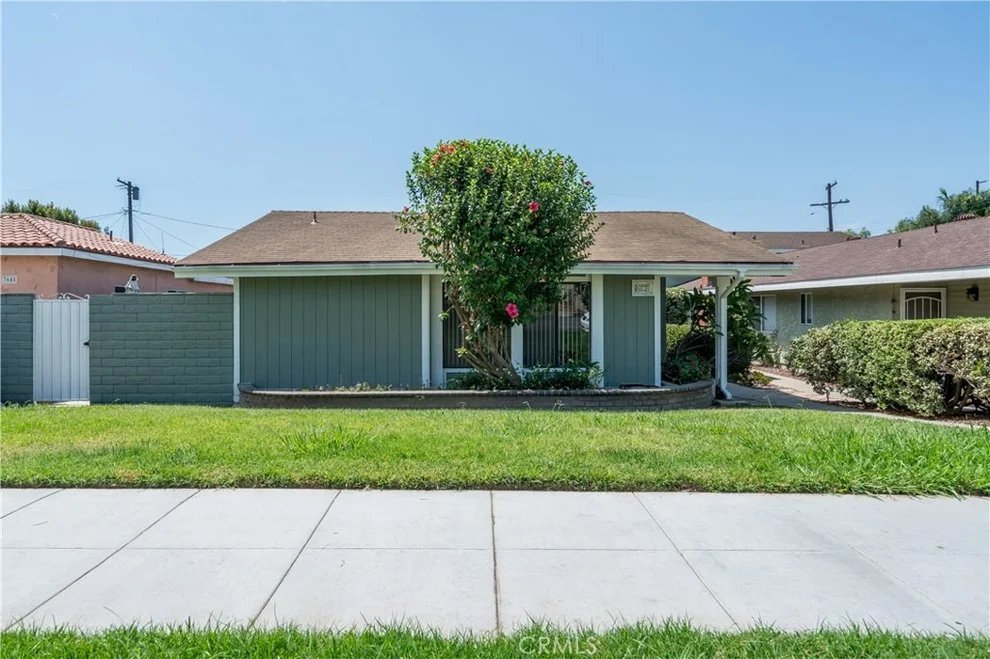 Unit for sale at 3640 E Wilton Street, Long Beach, CA 90804