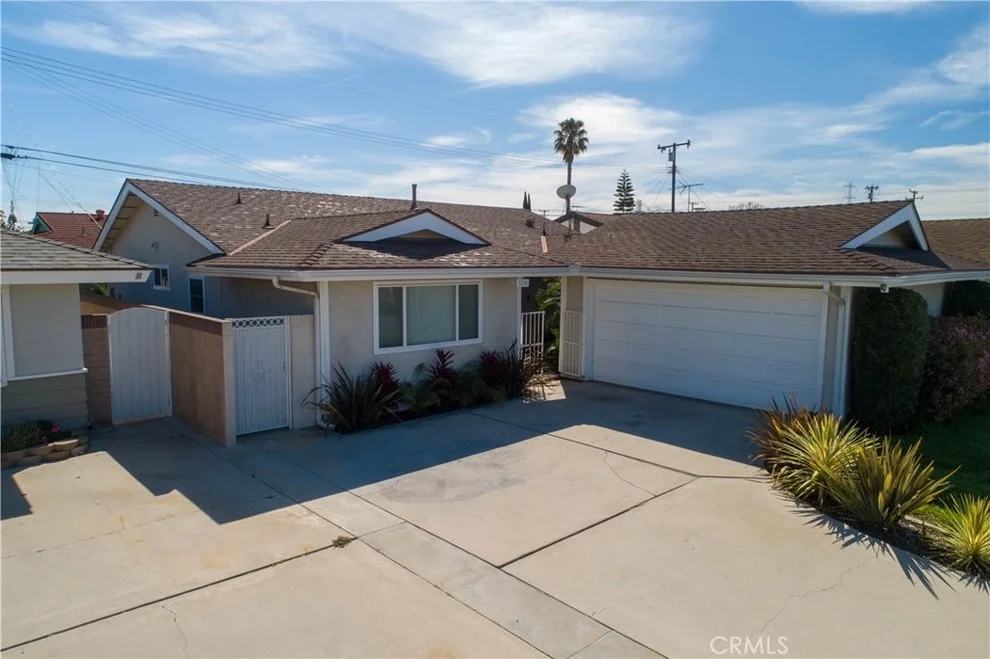 Unit for sale at 5330 Iroquois Avenue, Lakewood, CA 90713