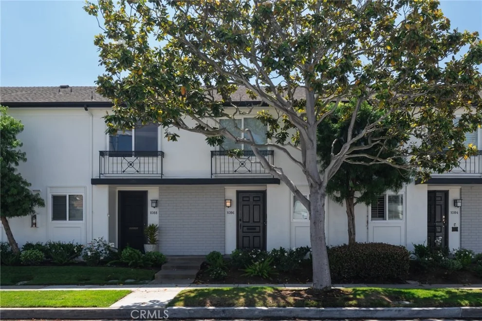 Unit for sale at 1086 Buckingham, Newport Beach, CA 92660