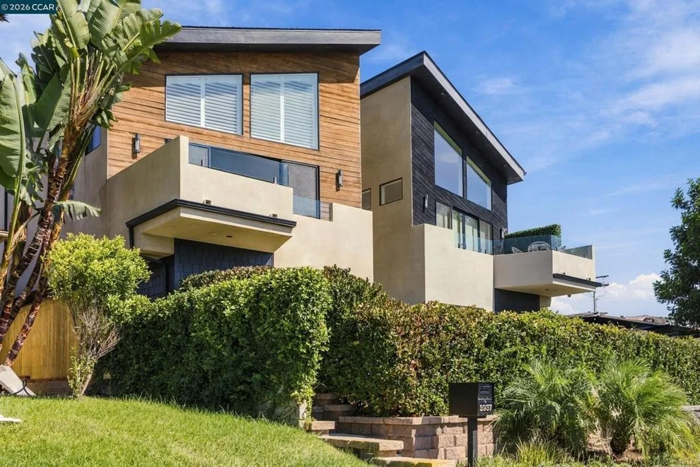 Unit for sale at 3937 Haines St, San Diego, CA 92109