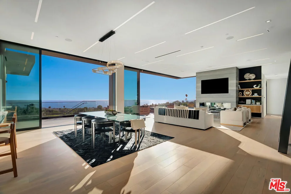 Unit for sale at 29623 Cuthbert Road, Malibu, CA 90265