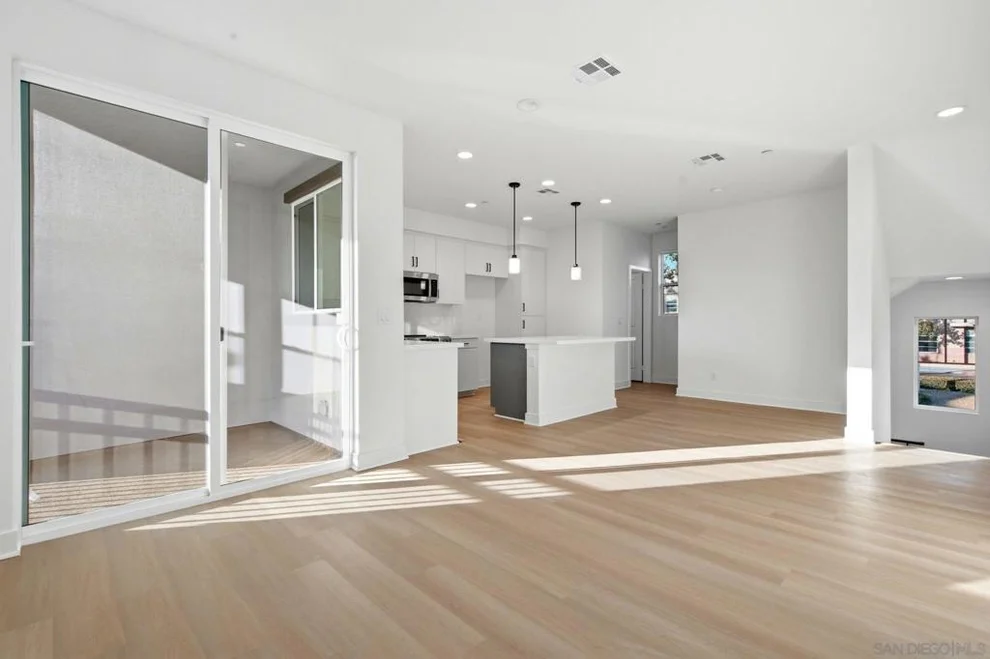 Unit for sale at 406 Zoey Lane, San Marcos, CA 92069