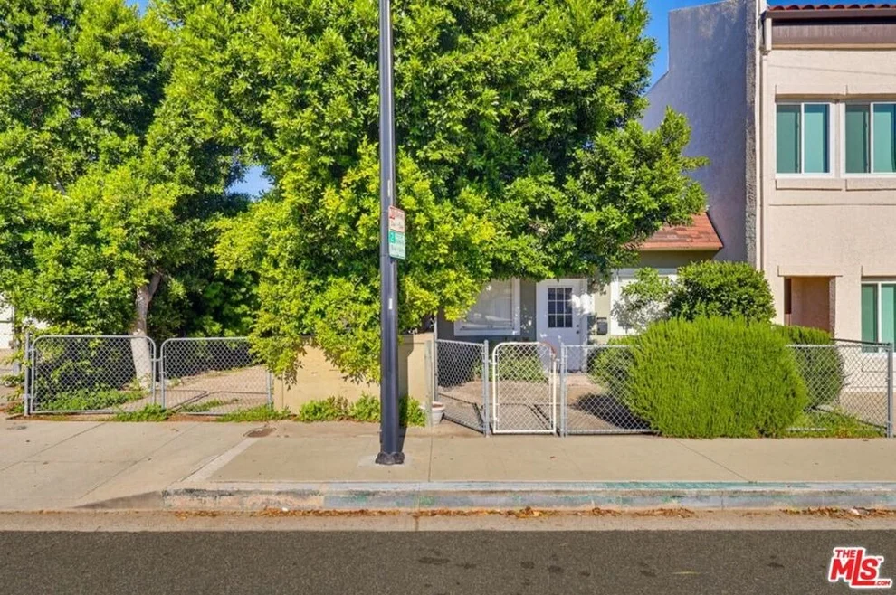 Unit for sale at 1817 W Burbank Boulevard, Burbank, CA 91506