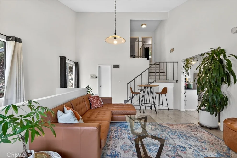 Unit for sale at 4542 San Andreas, Los Angeles, CA 90065